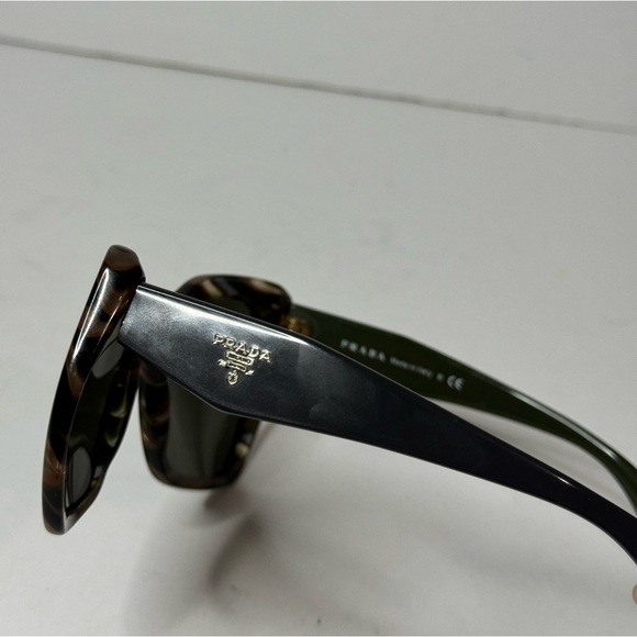 PRADA Grey And Brown Crystal Color Sunglasses - Picture 3 of 17